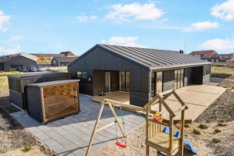 Newly Built Luxury Holiday Home, Sensommervej 4 - B&B Løkken