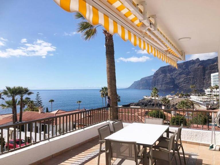 Apartamento con impresionantes vistas en Los Gigantes - Crab Island - B&B Puerto de Santiago