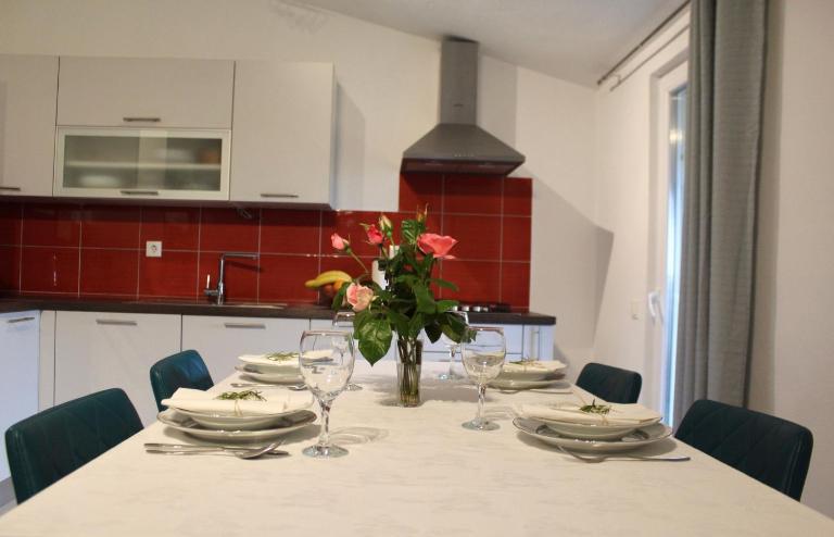 Apartman Oliva - Ferienwohnung Posedarje