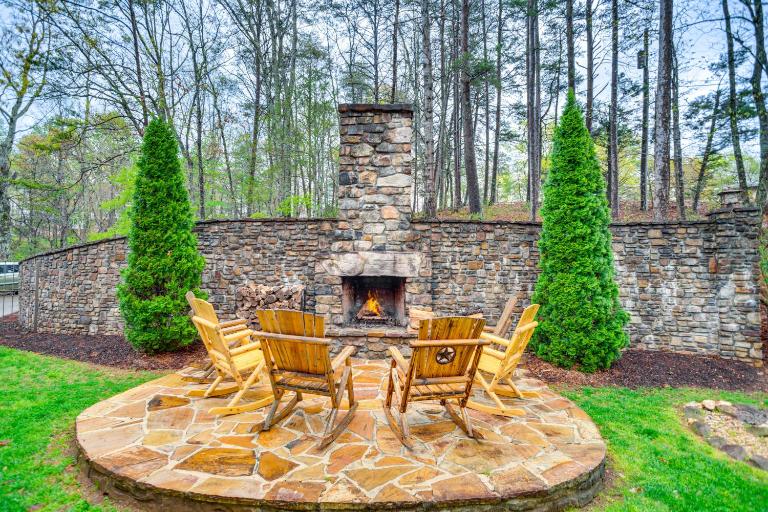 Large Dahlonega Home, Ideal for Family Gatherings! - Chambres d'hôtes Dahlonega