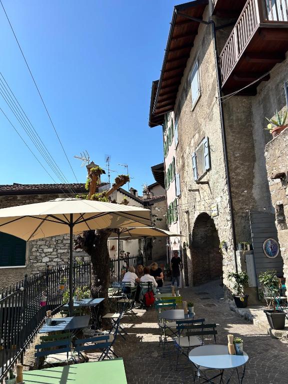 Studios Al Castello dei Limoni - B&B Limone sul Garda