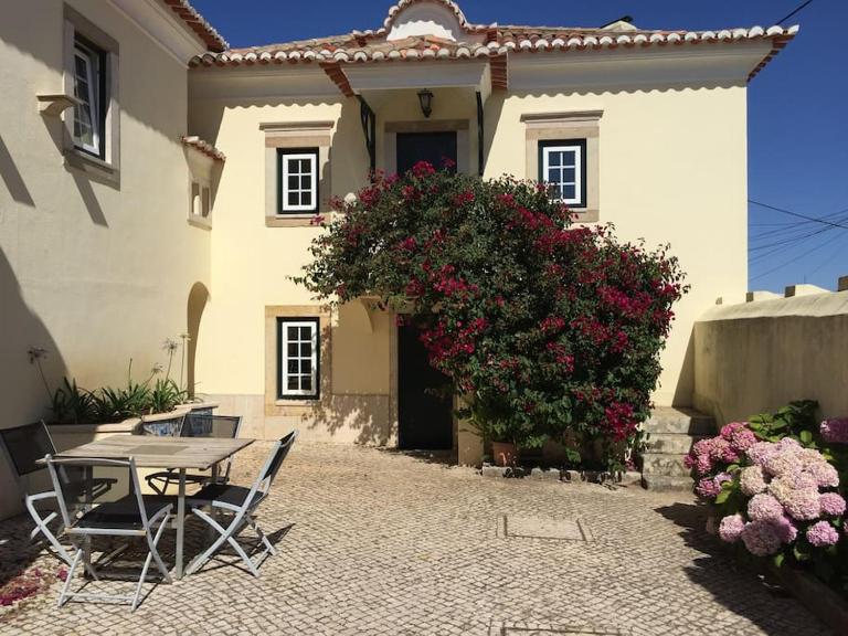 Casa do Mestre João - Bed and Breakfast São Martinho