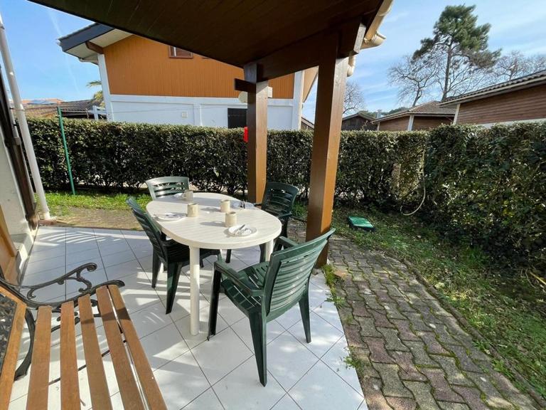 Maison calme avec piscine, 3 chambres, Capbreton - FR-1-413-114 - Bed and Breakfast Capbreton