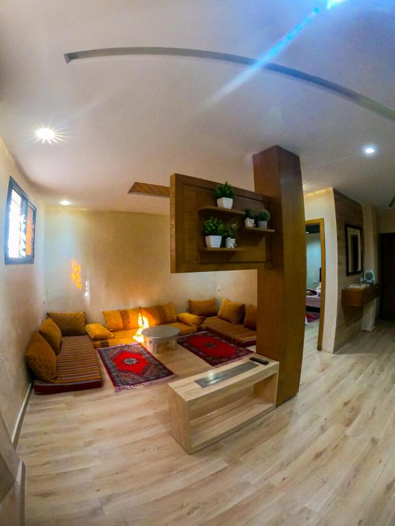 Cozy Tamraght 1 Bedroom apartement - Chambres d'hôtes Tamraght Ouzdar