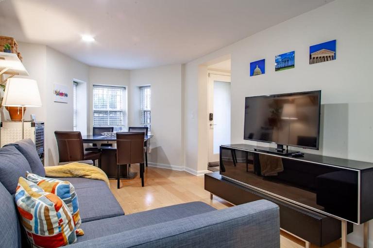 Gem off of 14th St NW Near U St & Logan Circle - Chambres d'hôtes Washington