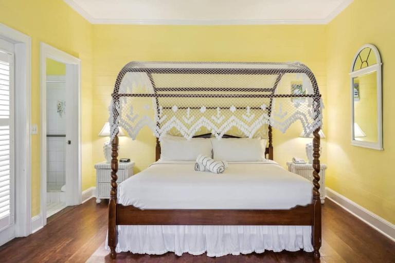 Classic King Balcony at the James House - B&B Key West