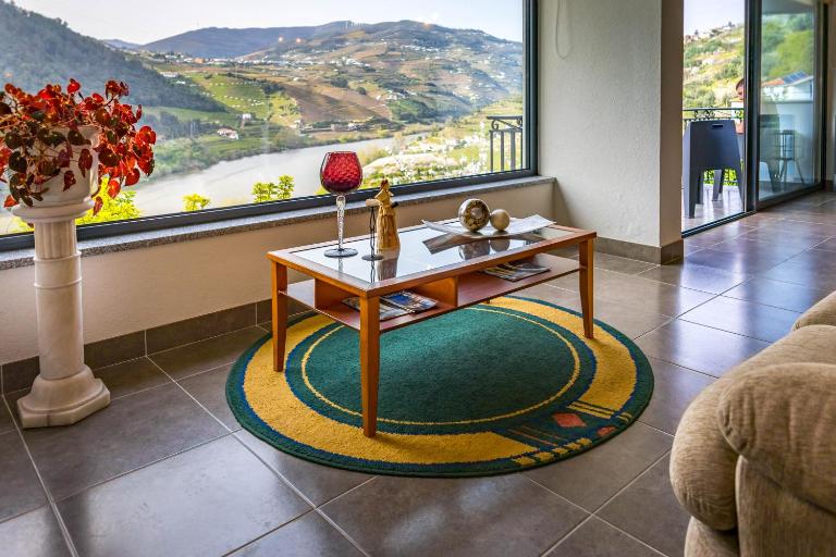 Fraga Douro House, Douro Valley - Chambres d'hôtes Resende