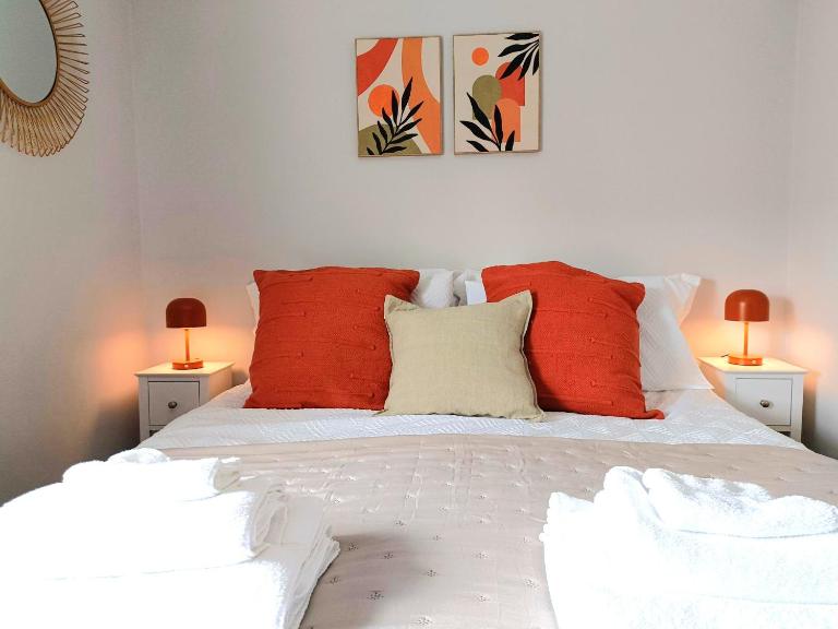 Charming Terrace Home in Whitchurch - Bed and Breakfast Whitchurch