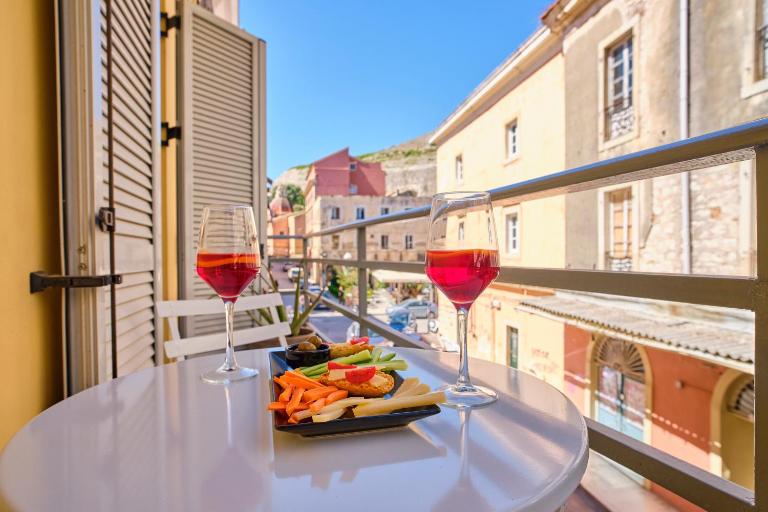 Paradosiakon Apartment Corfu Town - Ferienwohnung Karyófyto