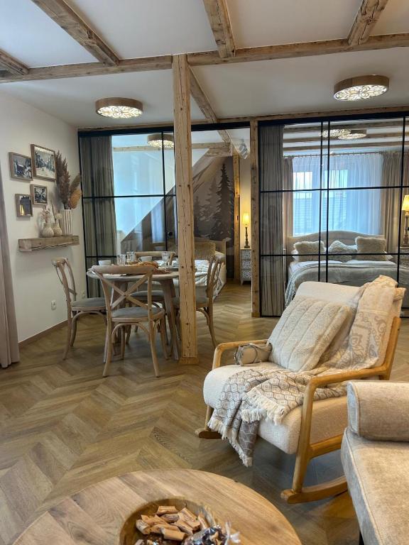 CENTRUM 47 komfortowy, stylowy, apartament na deptaku, parking gratis - Ferienwohnung Karpacz