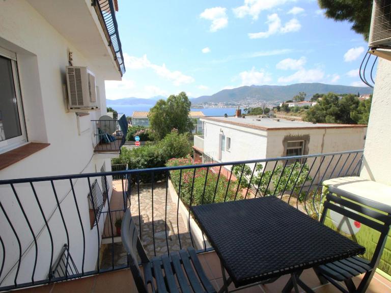 Apartamento 2 hab con terraza, vista al mar y parking - Capacidad 6 pers. - ES-228-77 - Chambres d'hôtes Llançà