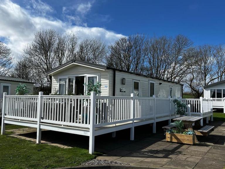Sandy Bay Caravan Getaway - B&B Newbiggin-by-the-Sea