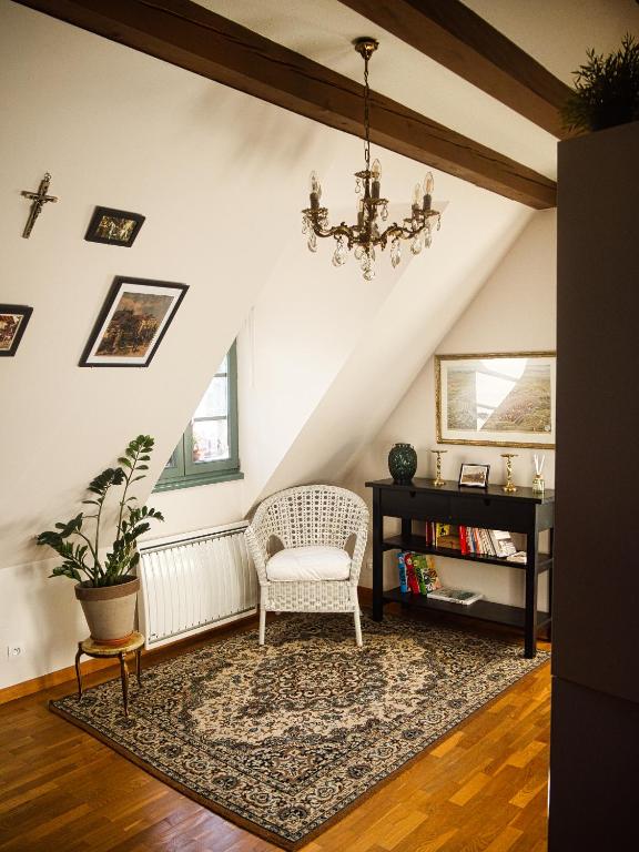 Gite Traditionnel au Centre Historique d'Éguisheim - B&B Eguisheim