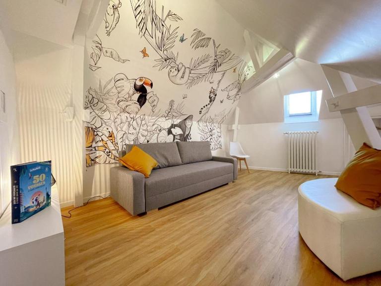 Gîte tout confort pour 6-8 pers, cœur de village, parking privé, jardin clos, proche ZooParc de Beauval - FR-1-491-344 - B&B Noyers-sur-Cher