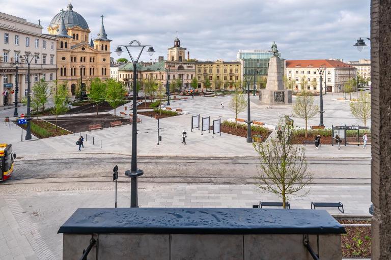 Plac Wolności 3-Bedroom Apartment - B&B Lodz