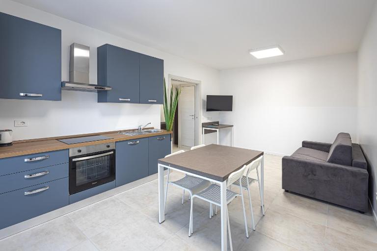 The Residence 2.0 - Ferienwohnung Galliate