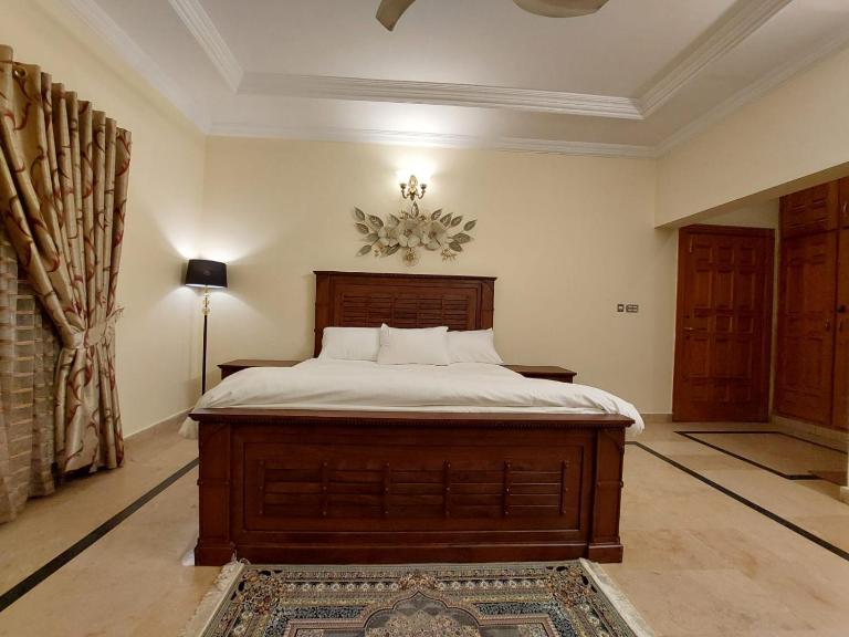 The Grand Palace - B&B Islamabad