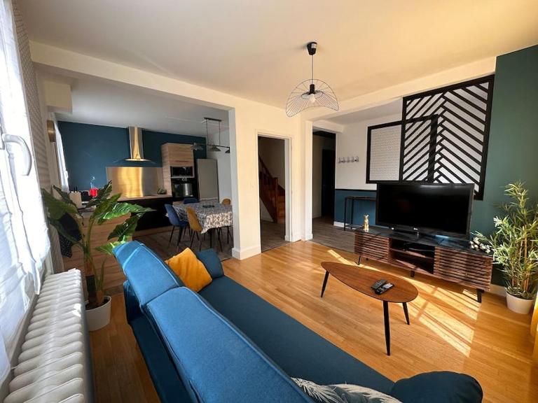 Agréable maison de ville 6 personnes - Bed and Breakfast Bourges