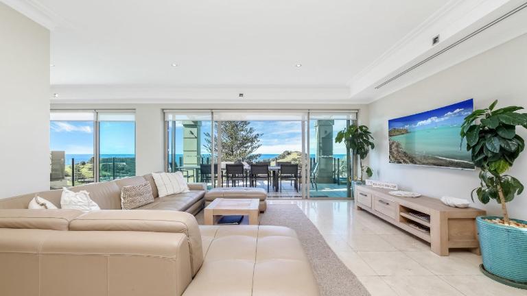 Unit 26 - 3 Bedroom Premier Ocean View - Bed and Breakfast Tragowel