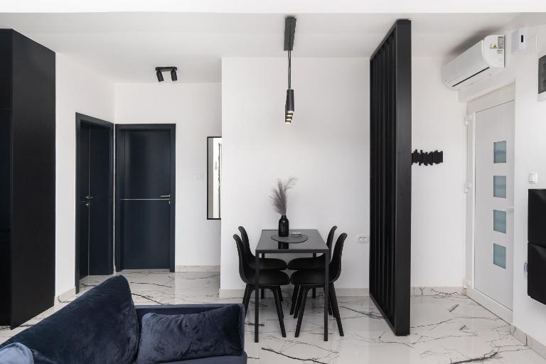 Blue Trail Apartment - B&B Srima