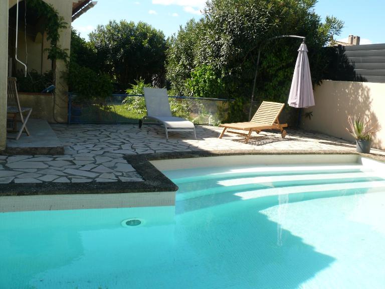 Chambre privee dans villa avec piscine en Petite Camargue - Ferienwohnung Lattes