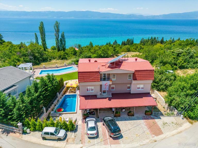 Villa Tesla - B&B Ocrida