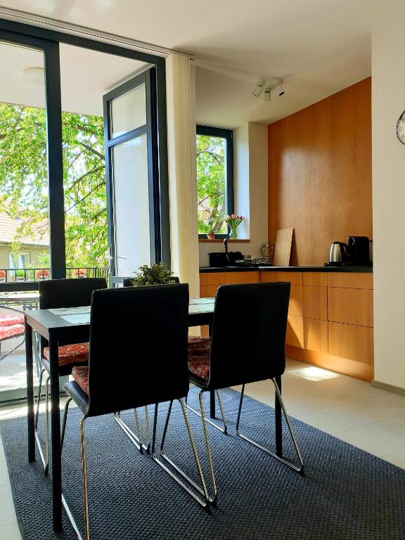 City Home Apartman - B&B Eger
