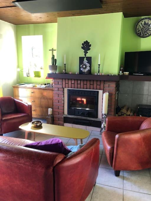 Sunny and cozy flat with breathtaking views - Bed and Breakfast Brissago