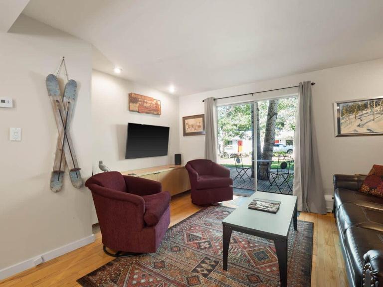 Relaxing 2 Bedroom steps from Vail Resort - B&B Vail