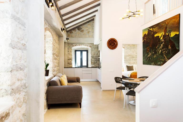Galathea House - B&B Kotor