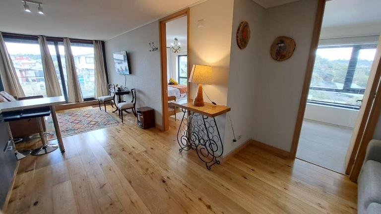 HOM I 1D1B, Piscina Temperada, Wifi, Estacionamiento, Full Equipado - Bed and Breakfast Puerto Varas