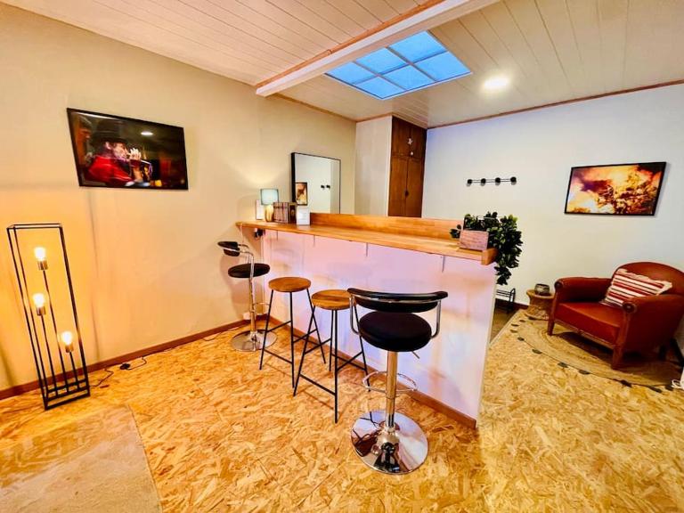 Appartement F2 "Les Loges" Verdun Centre - Garage motos et vélo, WIFI, Géré par PrestaZen'Services - Chambres d'hôtes Verdun