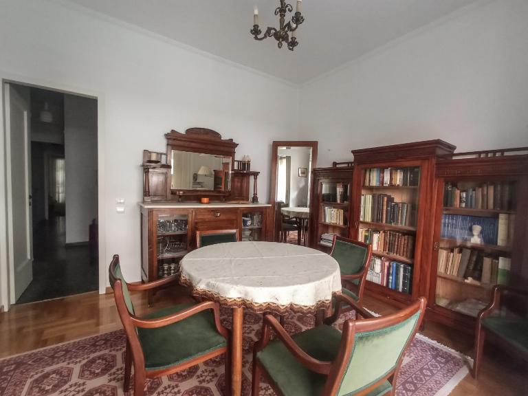 3-Generations Athenian home - B&B Atenas