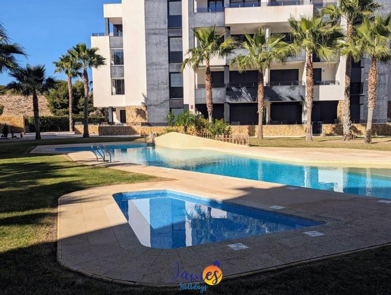 Modern First Floor Apart with Com Pool Duly10 - Chambres d'hôtes Urbanizacion los Balcones