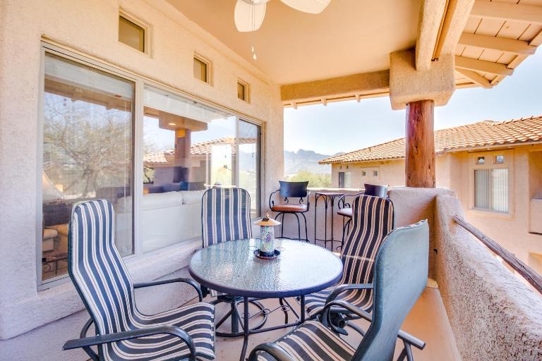 Oro Valley Condo w/ Community Pool: Near Hiking! - Chambres d'hôtes Oro Valley