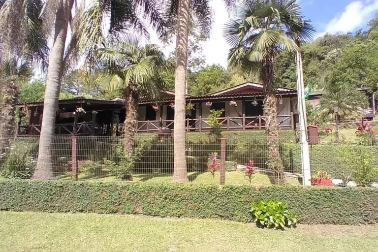 Sítio em área rural, ao pé da Serra Gaúcha. - Bed and Breakfast Três Coroas