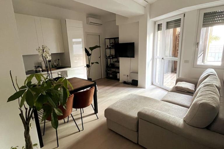 Modern apartment - Walking distance to Milan Central Station - B&B Milan