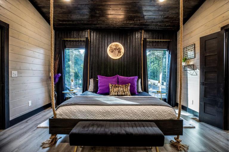 Enchanting Escape for Two - B&B Broken Bow