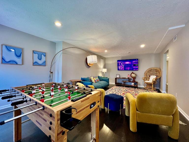 190 Overbrook Drive Swanky Swangos Dream Home by Jess - Ferienwohnung Monroe (Ohio)