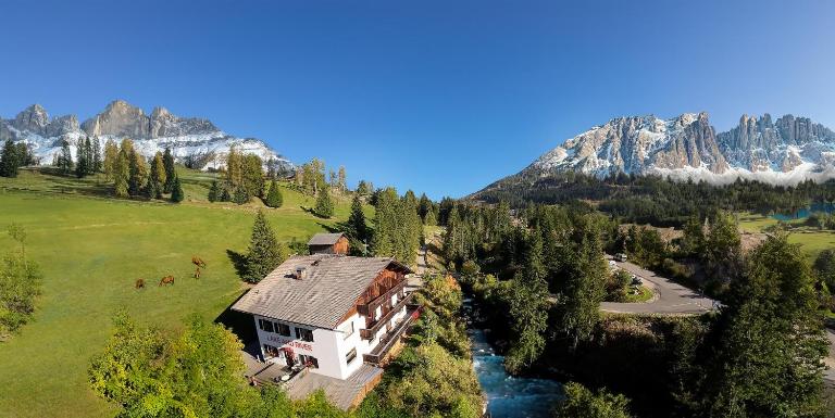 LAKE & RIVER Hotel - Chambres d'hôtes Carezza