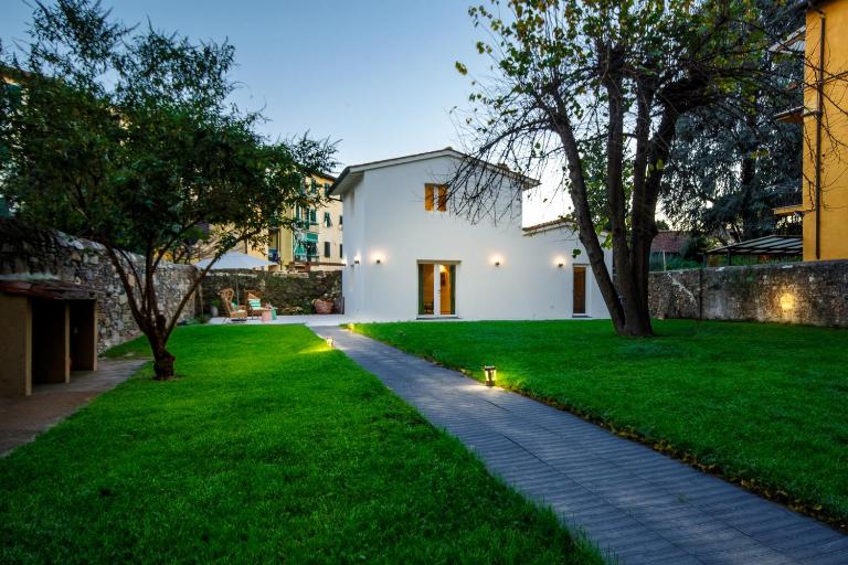The City Oasis, a Villa inside Lucca with Private - B&B Lucca