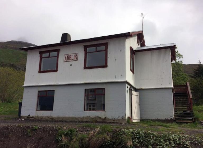 Árblik-Home away from home - Bed and Breakfast Seyðisfjörður