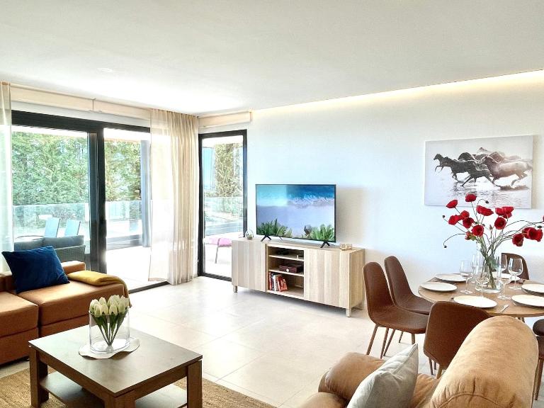 Modern 3 Bedroom Apartment 300 meters to the Beach - Ferienwohnung Fuengirola