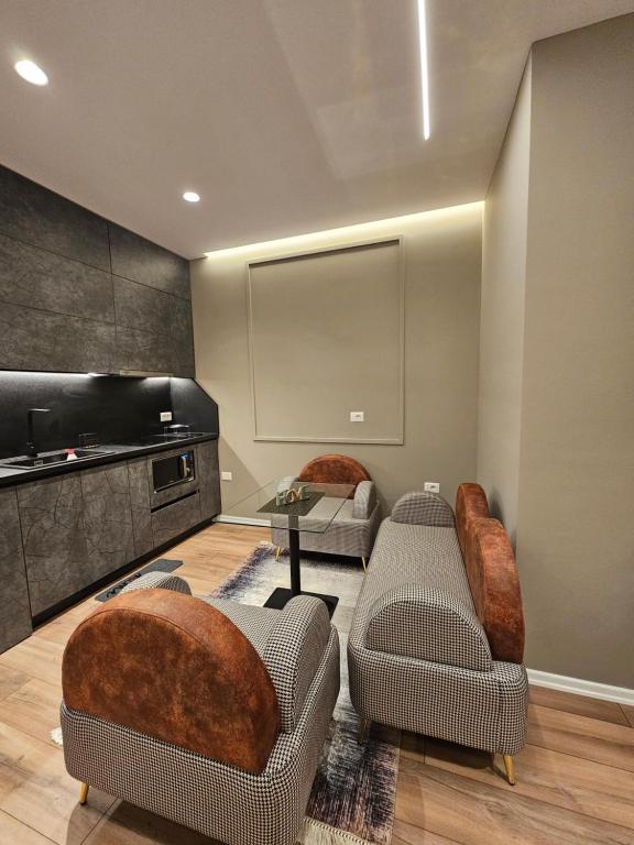 Tirana Apartment 5 Stars - Bed and Breakfast Kashar
