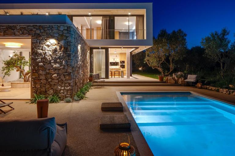 Luxury Villa Authentic heated pool sea view - Bed and Breakfast Gornje Selo