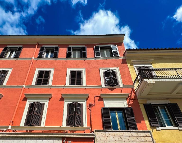 AGATHEA APARTMENT - Central Location, Just 50m from the Sea - Nettuno - B&B Nettuno