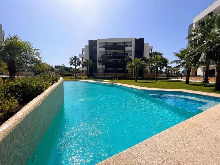 Costa la Torrevieja - ground floor, 2 bedrooms, outdoor pool, Orihuela Costa - Chambres d'hôtes Urbanizacion los Balcones