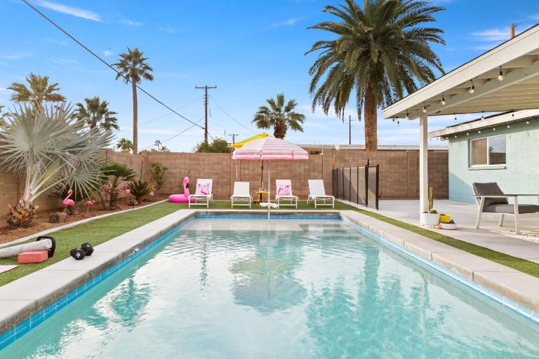 Desert Dream - Old Town Mid-Century Modern - Heated Pool - B&B Scottsdale