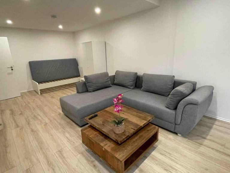 Charmantes Feriendomizil, Haus mit Garten 30 km Bonn und Koblenz, 3 bis zu 8 Personen - B&B Rheinbrohl