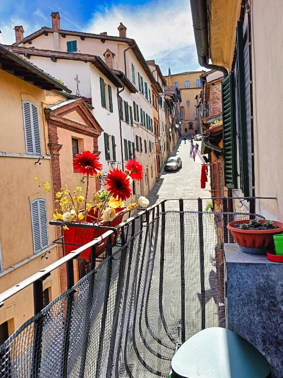 La Campanina-nel cuore di Siena e della contrada - Chambres d'hôtes Sienne